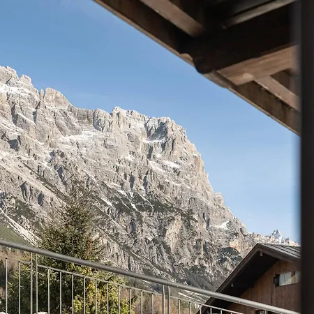 Chalet Falorie Cortina d'Ampezzo Exterior photo
